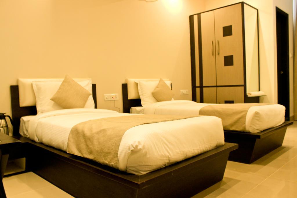 Hotel Nawalgarh Plaza Номер фото